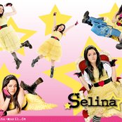 Selina - List pictures