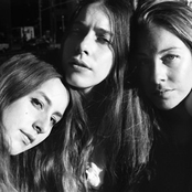Haim - List pictures