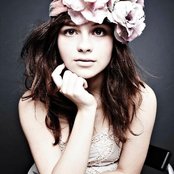 Gabrielle Aplin - List pictures
