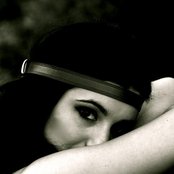 Alex Winston - List pictures