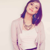 Dia Frampton - List pictures