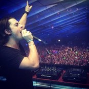 Axwell - List pictures