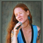 Layla Zoe - List pictures