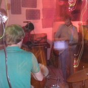 The Young Sinclairs - List pictures