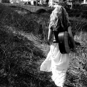 Brooke White - List pictures