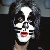 Peter Criss - List pictures