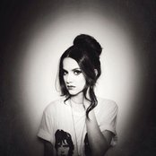 Manu Gavassi - List pictures