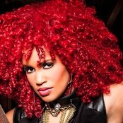 Sharon Doorson - List pictures