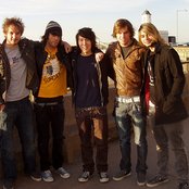 Elliot Minor - List pictures