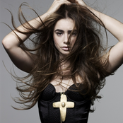 Lily Collins - List pictures
