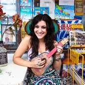 Alex Winston - List pictures