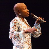 Angelique Kidjo - List pictures