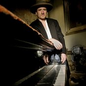 Jon Cleary - List pictures