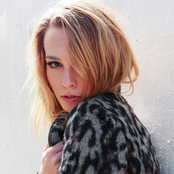 Bridgit Mendler - List pictures