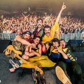 Deluxe - List pictures