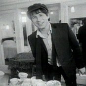 Neil Innes - List pictures