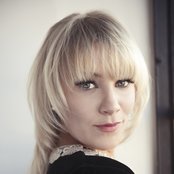 Lisa Crawley - List pictures