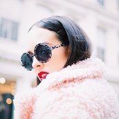 Allie X - List pictures