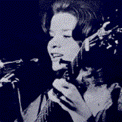 Bonnie Dobson - List pictures