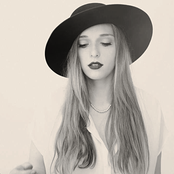 Vérité - List pictures