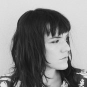 Emily Wells - List pictures