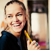 Amanda Mair - List pictures