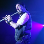 Anderson Ian - List pictures