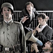 De Heideroosjes - List pictures