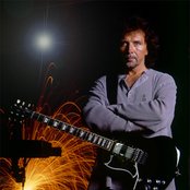 Iommi - List pictures