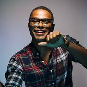 Maxwell - List pictures