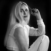 Shannon Saunders - List pictures