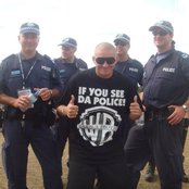 Bliss N Eso - List pictures