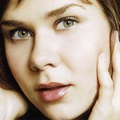 Amy Kuney - List pictures