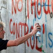 Roger Waters - List pictures