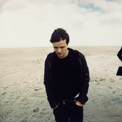 White Lies - List pictures