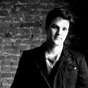 Chico Pinheiro - List pictures