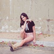 Kacey Musgraves - List pictures