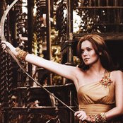 Mandy Moore - List pictures