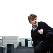 Bo Burnham - List pictures