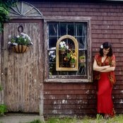 Paula Cole - List pictures