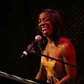 Oleta Adams - List pictures