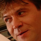 Crvena Jabuka - List pictures