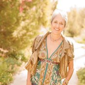 Joan Baez - List pictures