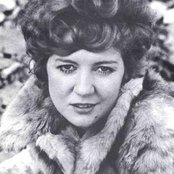 Cilla Black - List pictures