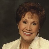 Jan Howard - List pictures