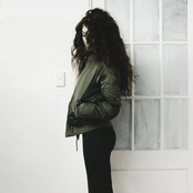 Lorde - List pictures