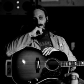 Dan Auerbach - List pictures