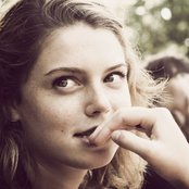 Sarah Aument - List pictures