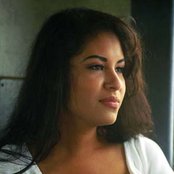 Selena - List pictures