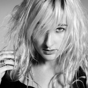 Zola Jesus - List pictures